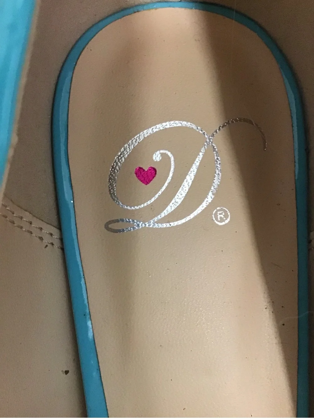 Delicious Patent Pointed-Toe Pumps in Aqua